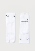 Nike Sportswear EVERYDAY TABI UNISEX - Socks - white/black