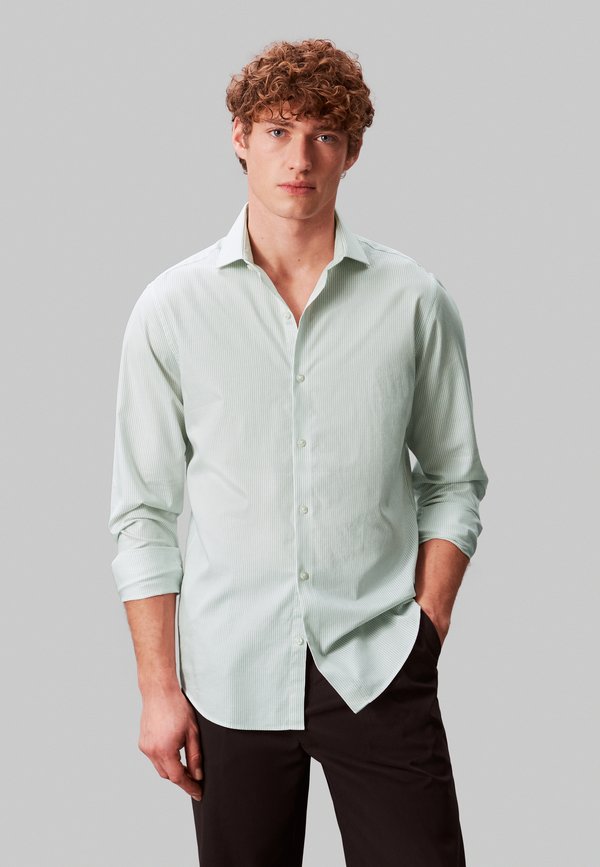 Calvin Klein SLIM
