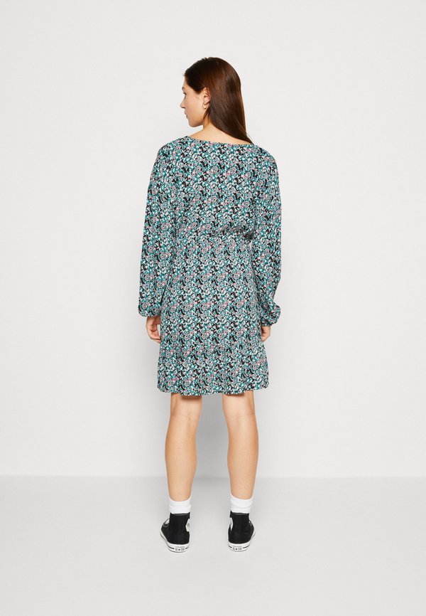 Vero Moda VMZAARA SHORT LAYER DRESS