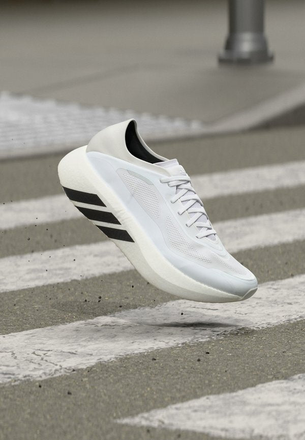 adidas Performance HYPERBOOST RUN - Road running shoes - footwear white/core black