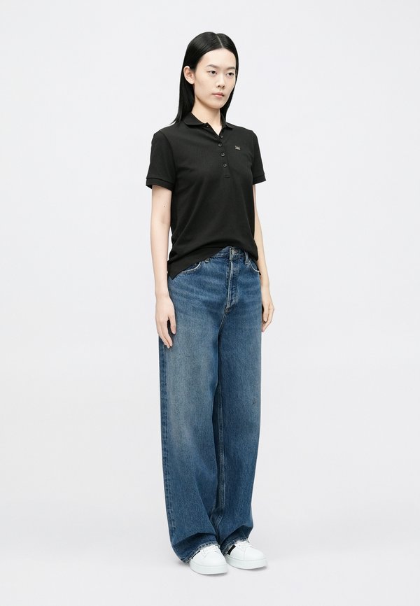 EA7 Emporio Armani