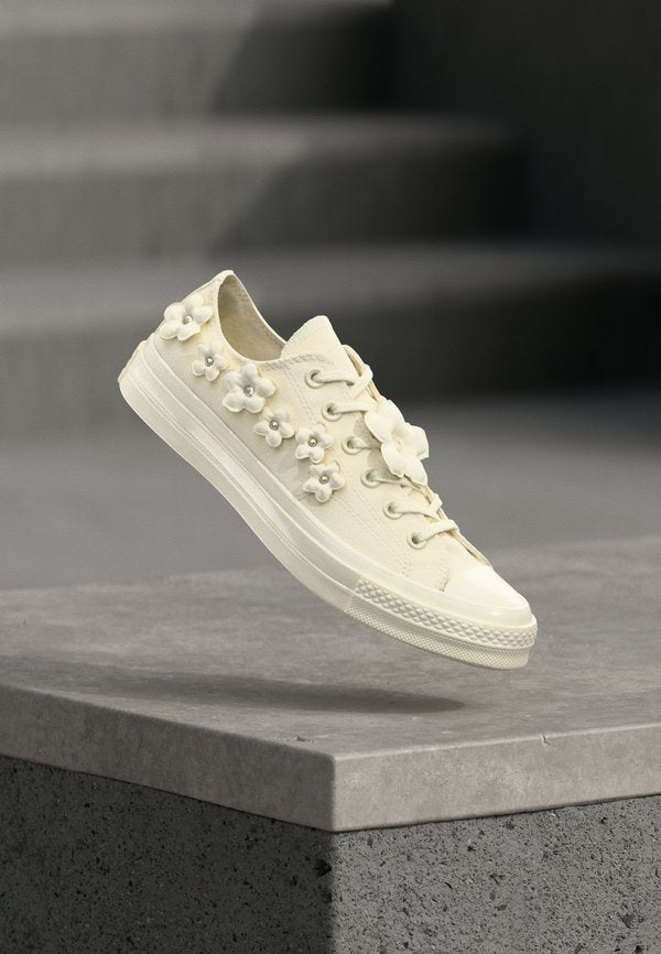 Converse CHUCK 70