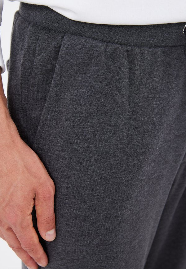 Pier One by Zalando STRAIGHT HEM RELAXED JOGGER
