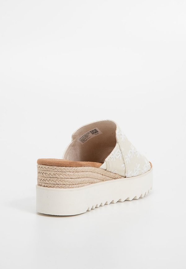 TOMS DIANA