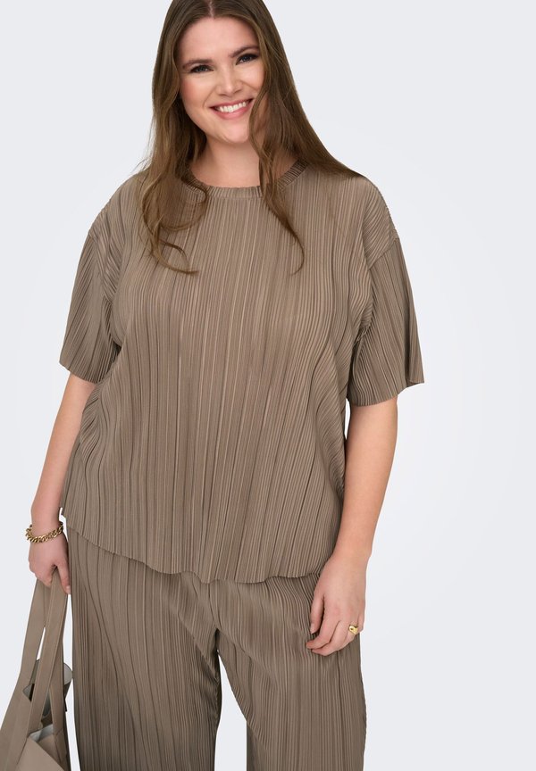 ONLY Carmakoma Pleated CARRAVENNA Pleated