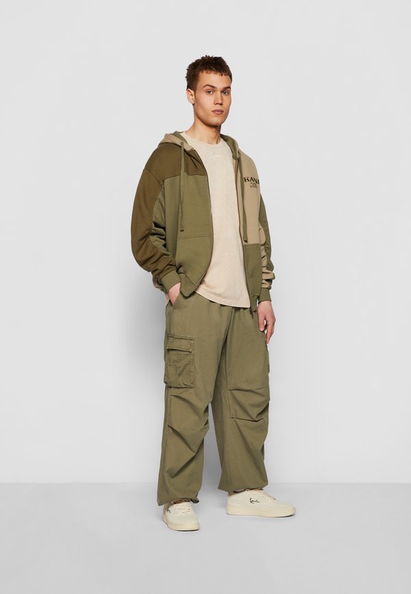 Karl Kani SMALL SIGNATURE WASHED PARACHUTE