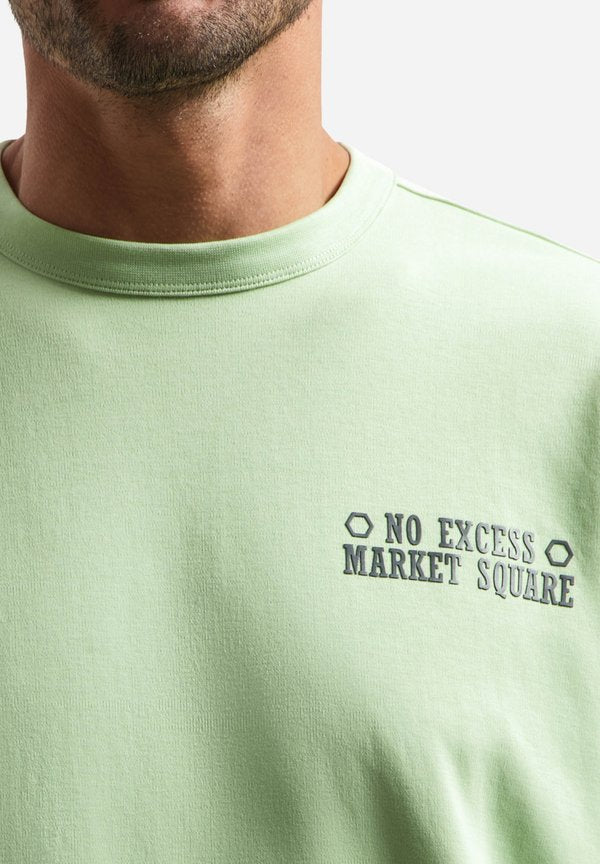 NO EXCESS INTERLOCK WITH BACK