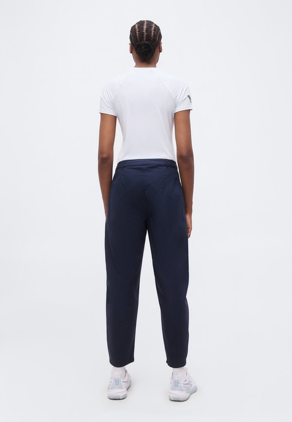 EA7 Emporio Armani TRAIN COSTA SMERALDA PANTS