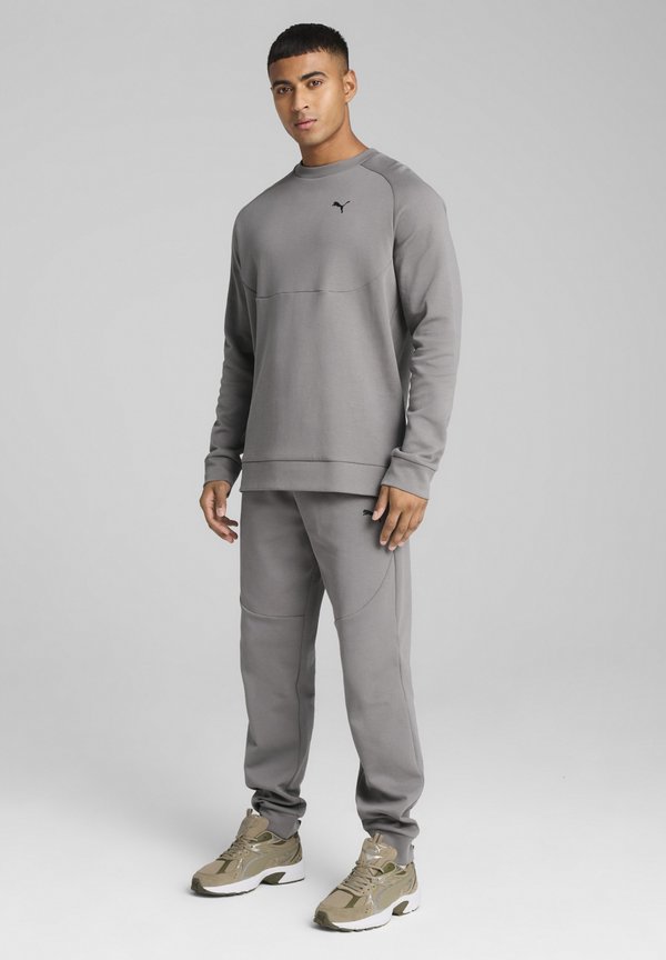 Puma  CREW