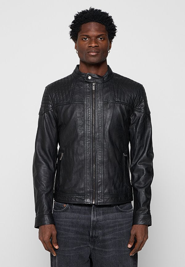 Lee Cooper BRED