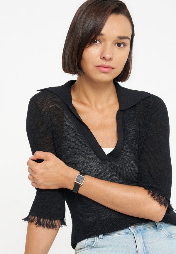 DKNY