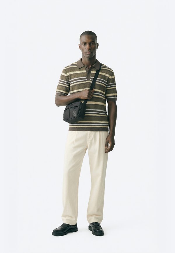 Calvin Klein EMBLEM - Cross body bag - black
