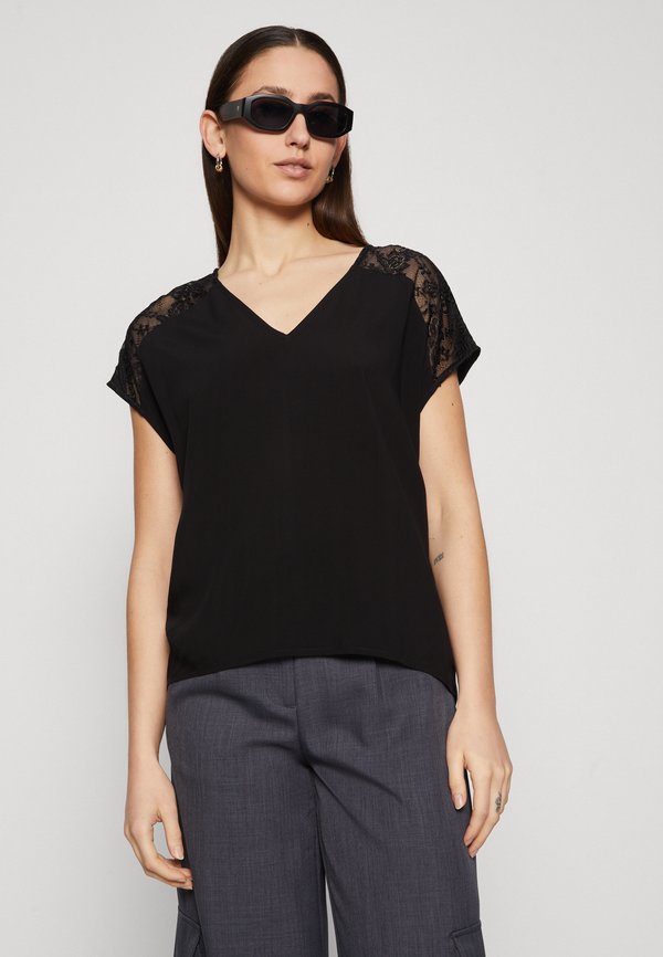 Vero Moda Tall VMRUSK V NECK