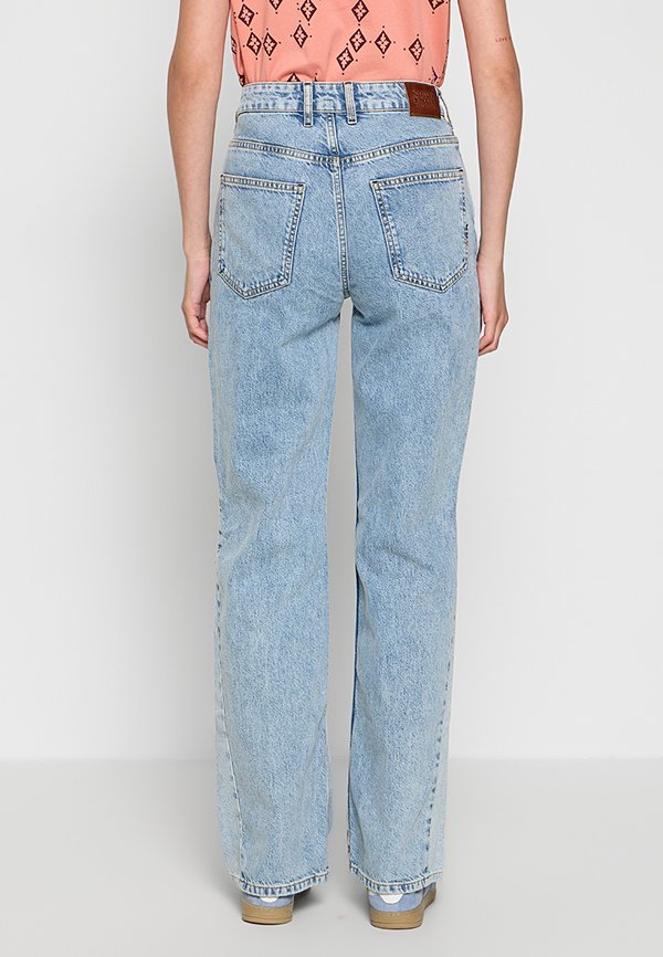Scotch & Soda THE GLOW