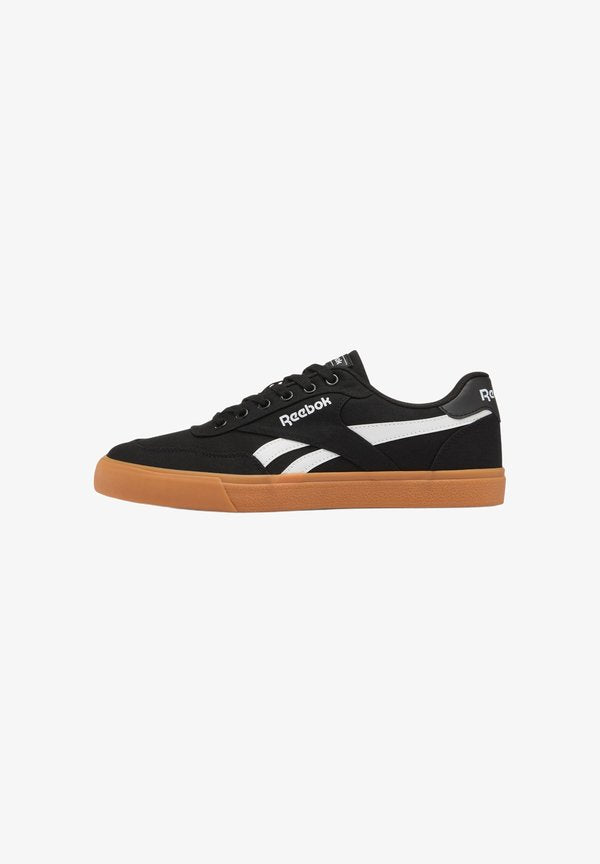 Reebok COURT ADVANCE VULC - Training shoe - jet black bright white tan