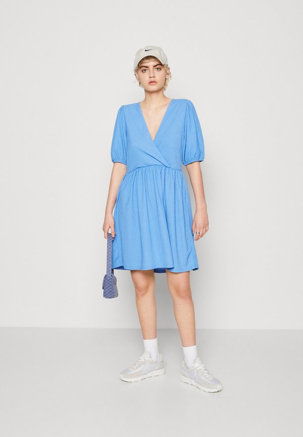 Pieces PCLUNA V NECK SHORT DRESS