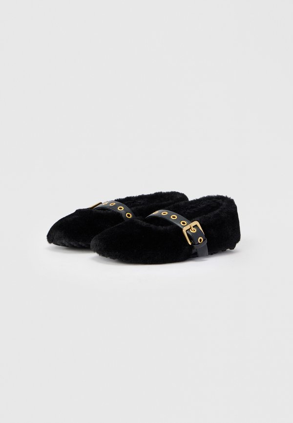 Steve Madden TOASTY