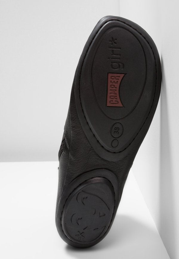 Camper RIGHT NINA