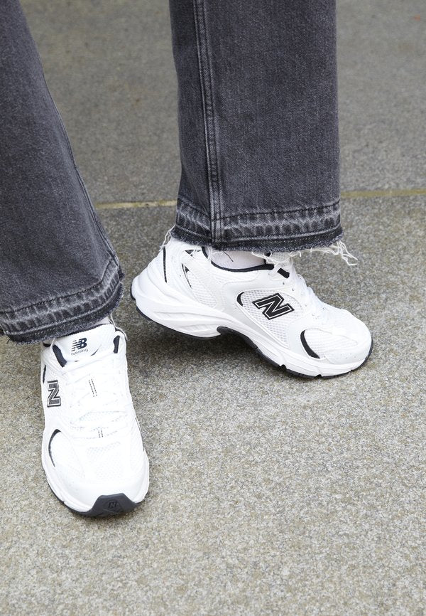 New Balance MR530 UNISEX - Trainers - white/black