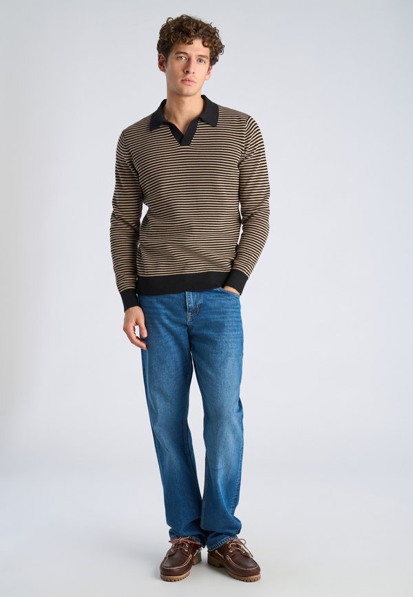 Lindbergh V-NECK