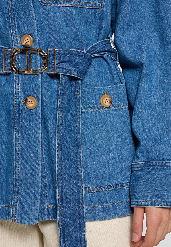 TWINSET