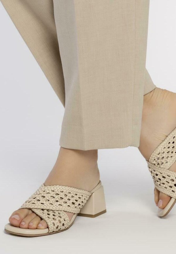 Gioseppo CON PARA CLARCONA