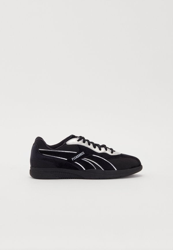 Reebok LTD PLEASURES HAMMER STREET UNISEX