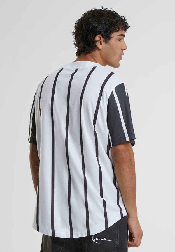 Karl Kani SERIF STRIPED BLOCK BASEBALL