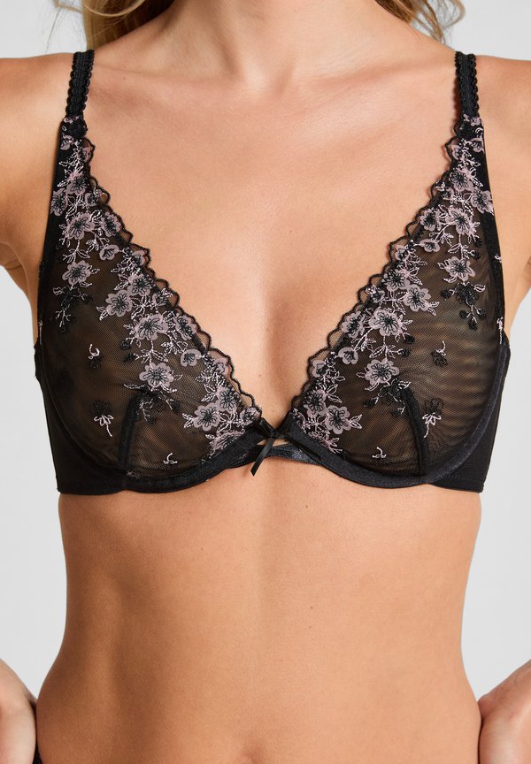 Hunkemöller