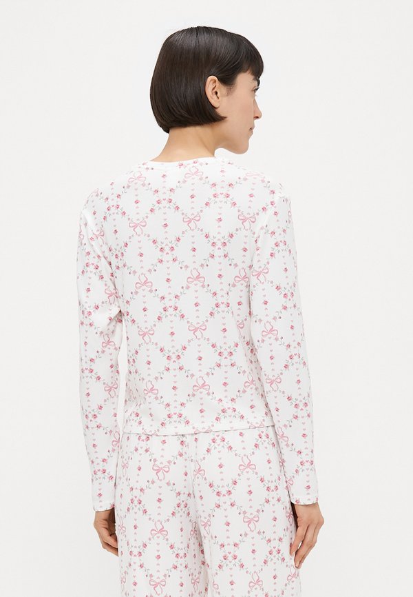 Hollister Co. LIQUID COZY LONG SLEEVE SCOOP
