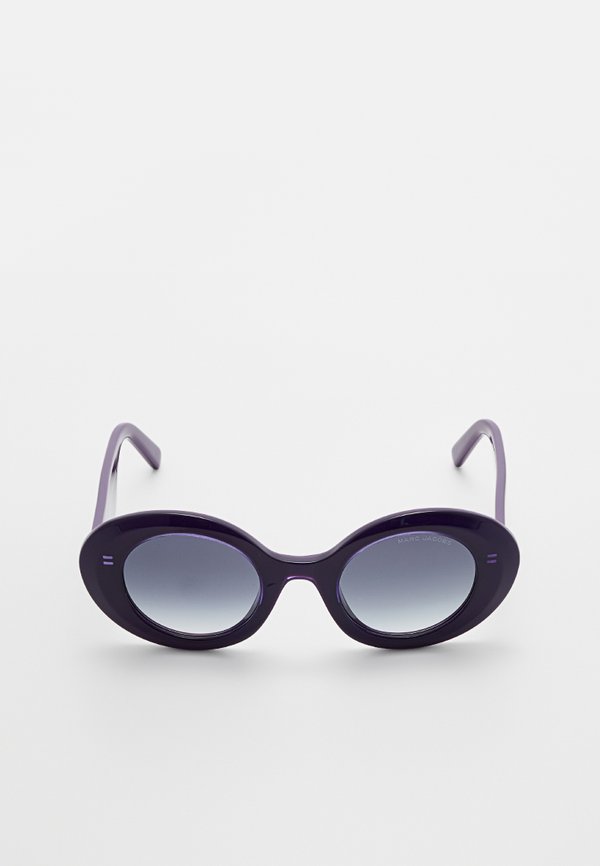 MARC JACOBS