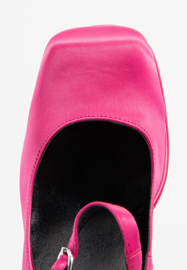 KARL LAGERFELD STRADA MARY JANE