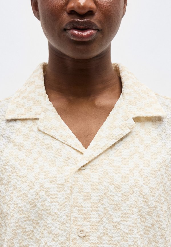 J.LINDEBERG Sports LIV CRINKLE SHIRT