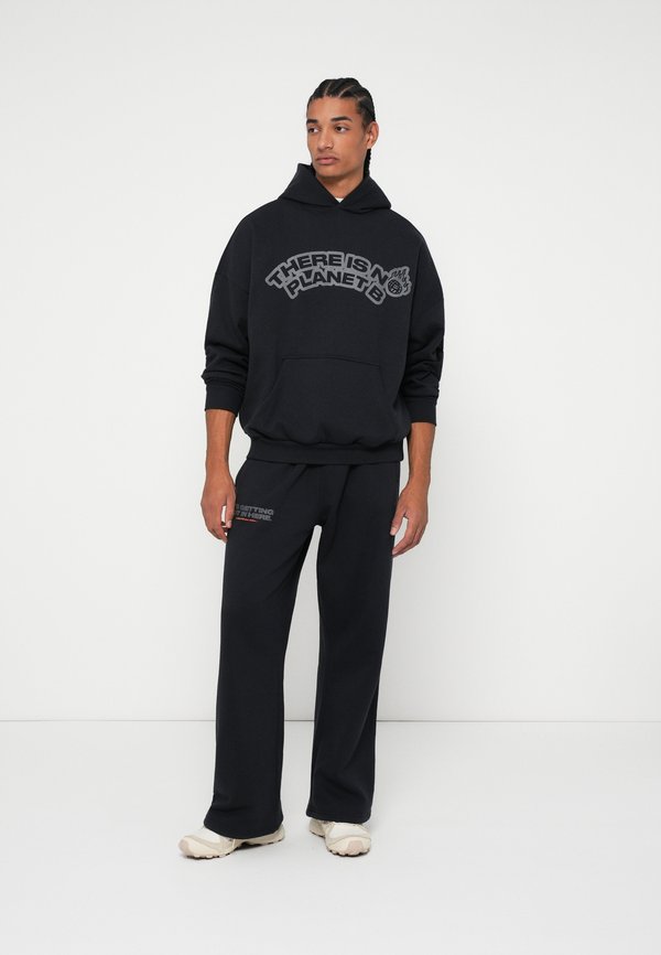 The Tracksuit Club HOODIE GLOBE UNISEX