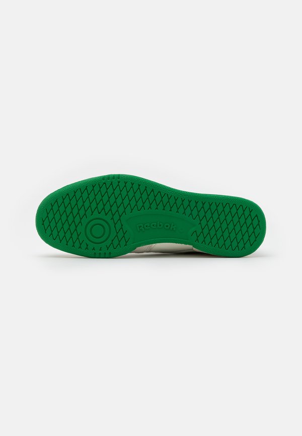 Reebok Classic CLUB C REVENGE VINTAGE UNISEX TRAINERS
