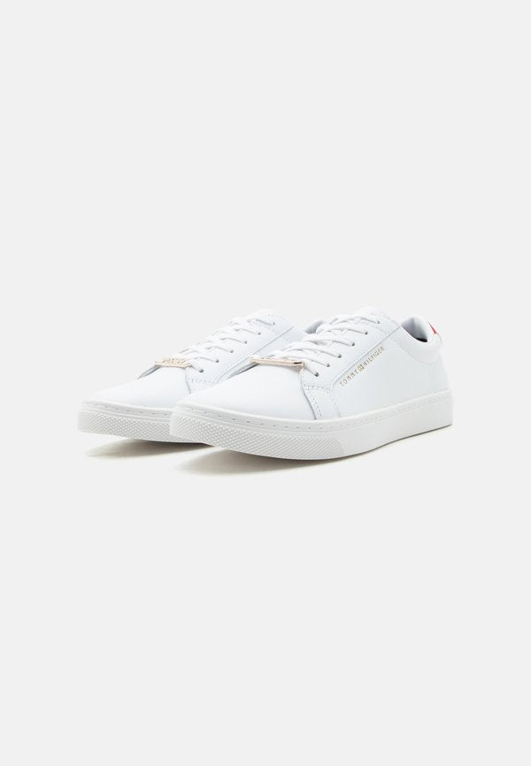 Tommy Hilfiger ESSENTIAL