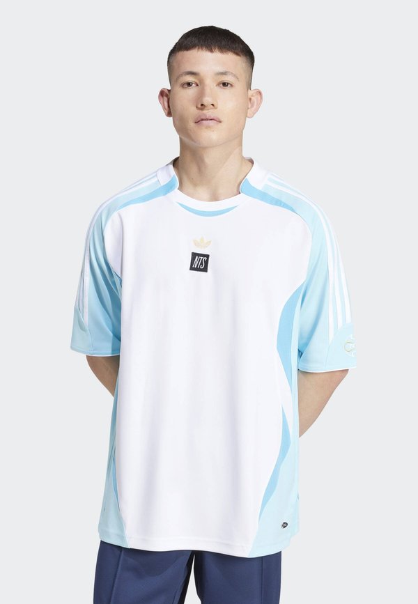 adidas Originals ADIDAS NTS RADIO - Sports T-shirt - bliss blue