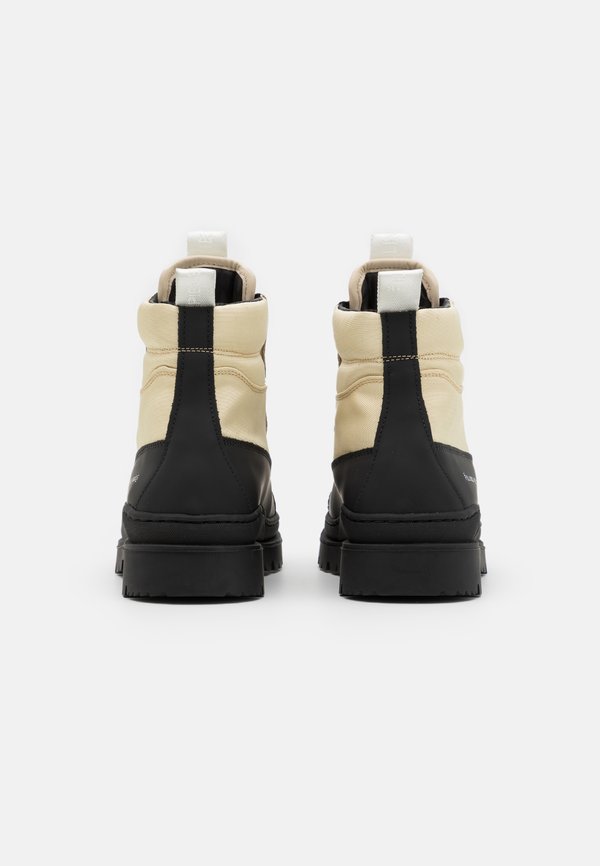 Filling Pieces MOUNTAIN BOOT UNISEX