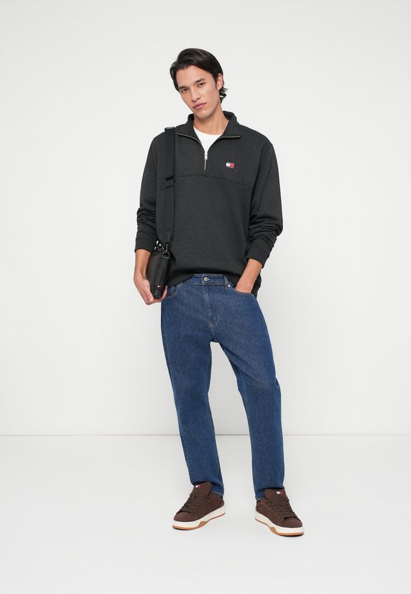 Tommy Jeans REGULAR FIT