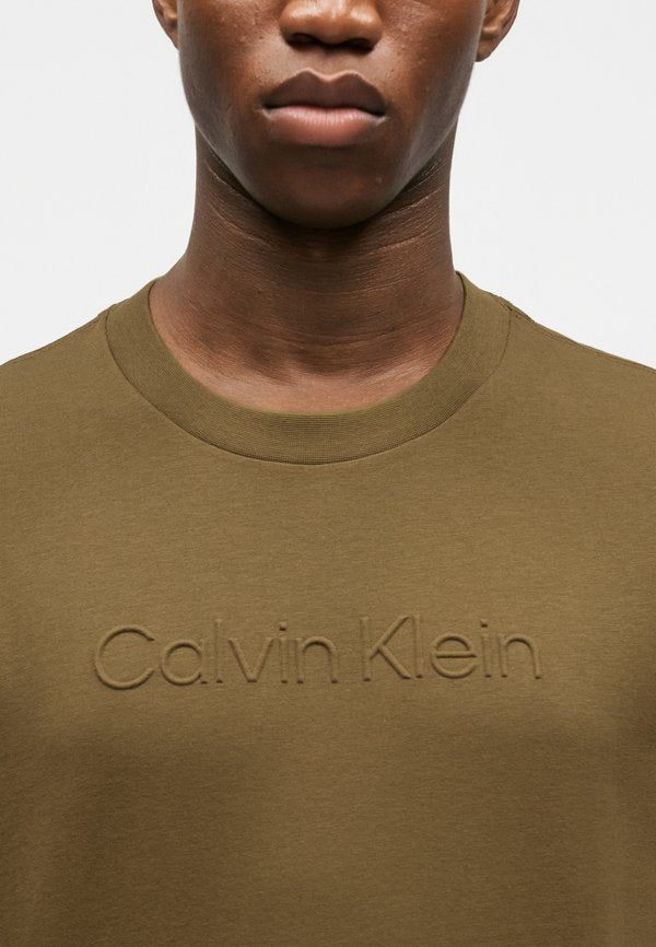 Calvin Klein WHOLESALE SPORTSWEAR GRAP GRAPHIC TEE