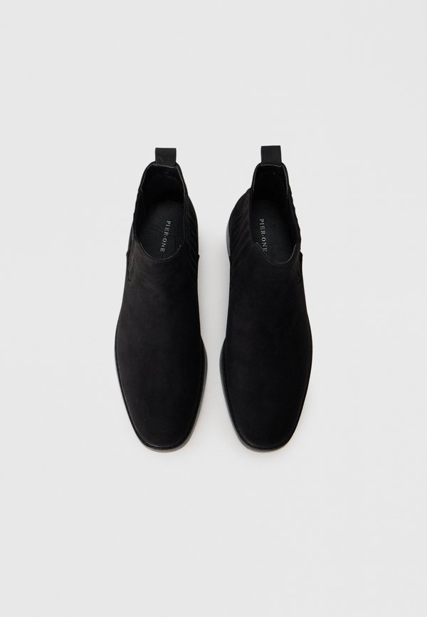Pier One by Zalando