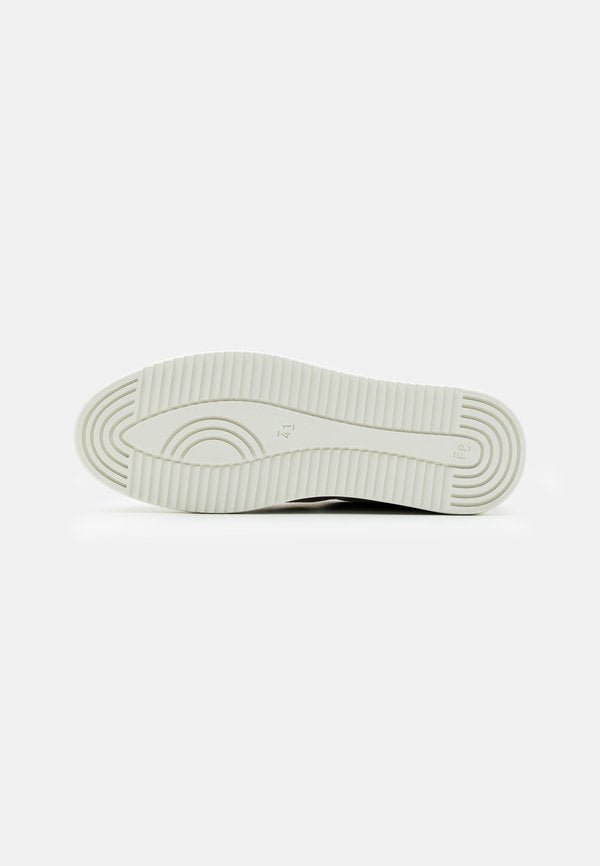 Filling Pieces MONDO GAME