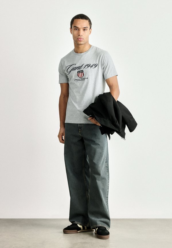 GANT GRAPHIC