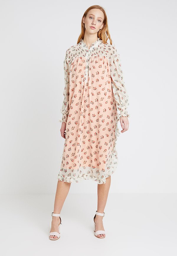 We are HAH STREET SWEEPER DRESS