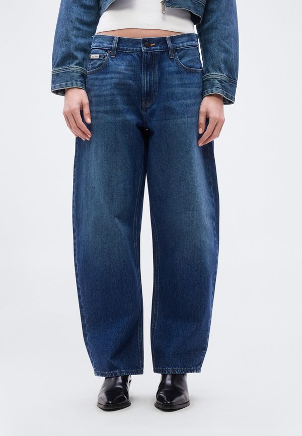 Calvin Klein Jeans RELAXED BARREL