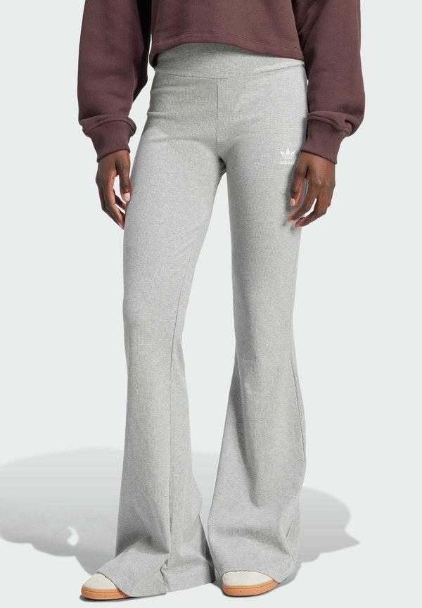 adidas Originals ESSENTIALS RIBBED FLARED - Tracksuit bottoms - medium grey heather