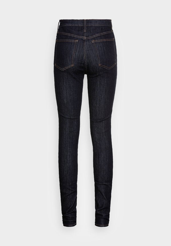 Gap Tall
