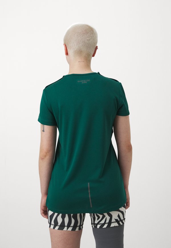Even&Odd active by Zalando