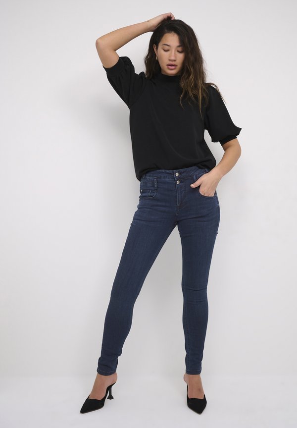 My Essential Wardrobe THE FIOLA