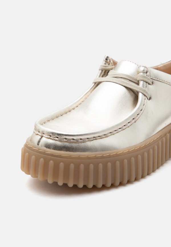 Clarks TORHILL BEE